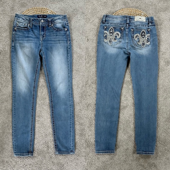 Miss Me Denim - Miss Me Women’s Hailey Skinny Jeans Low Rise Embellished in Medium Wash 29